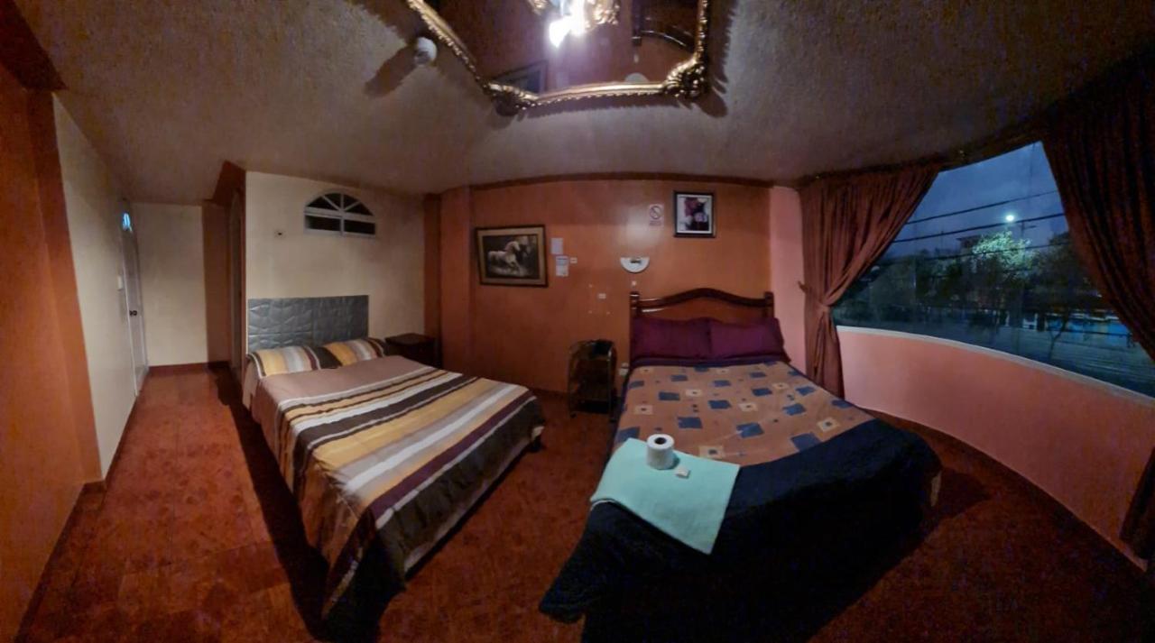 מלון קיטו Hostal Miguel Angel חדר תמונה